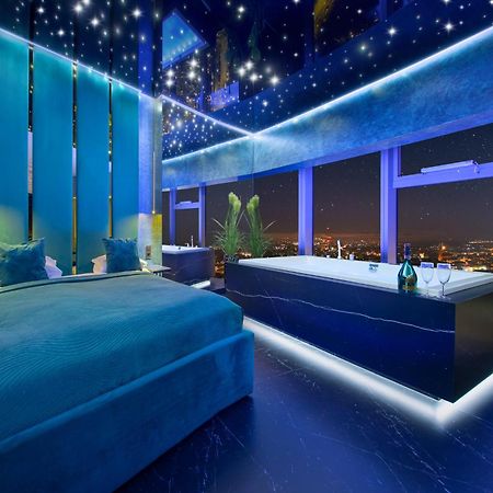Apartamenty Sky Tower Z Jakuzzi Przy Oknie Vratislav Exteriér fotografie