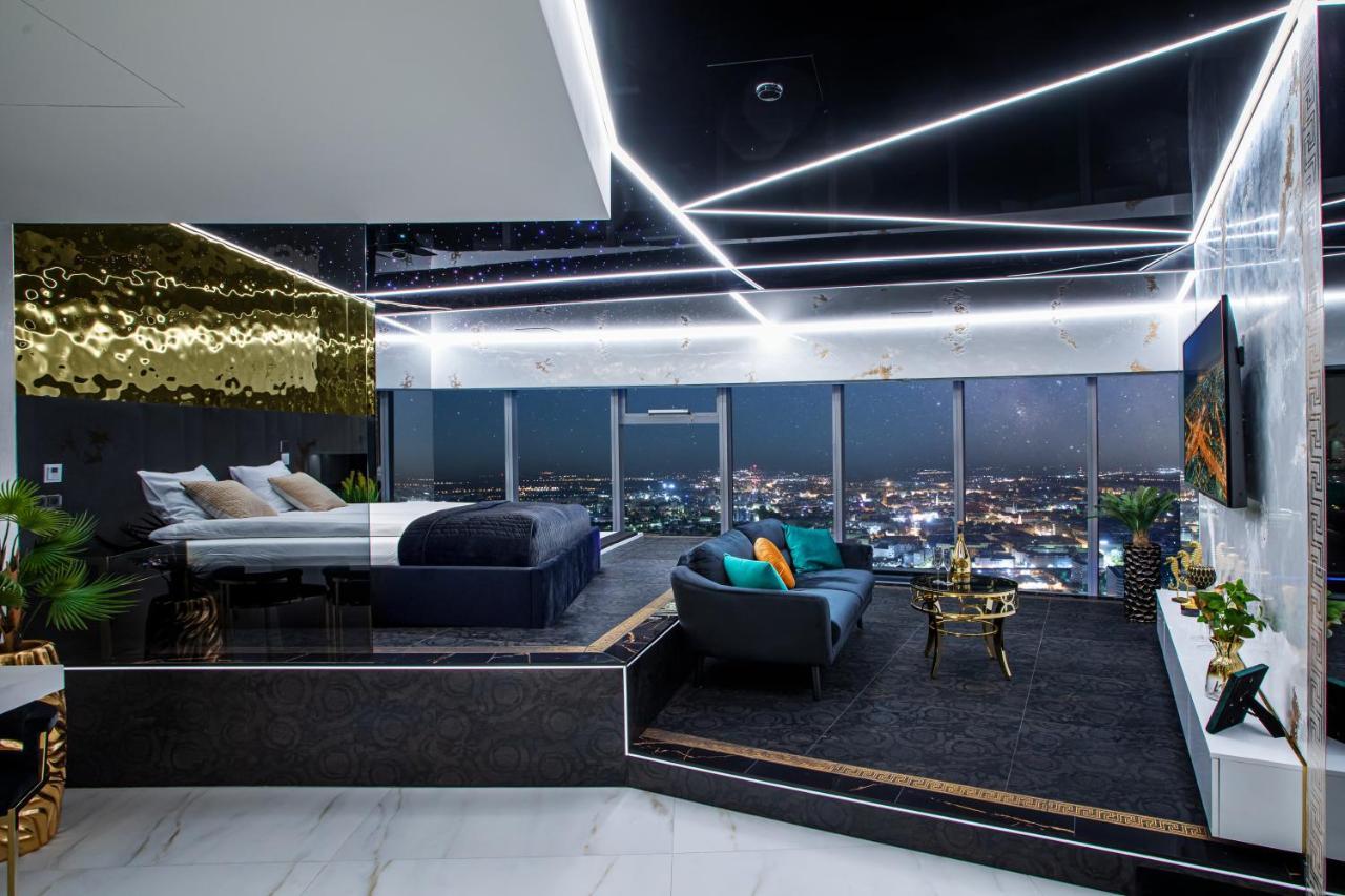 Apartamenty Sky Tower Z Jakuzzi Przy Oknie Vratislav Exteriér fotografie