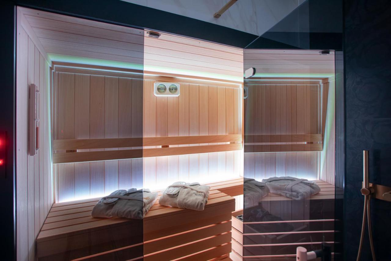 Apartamenty Sky Tower Z Jakuzzi Przy Oknie Vratislav Exteriér fotografie
