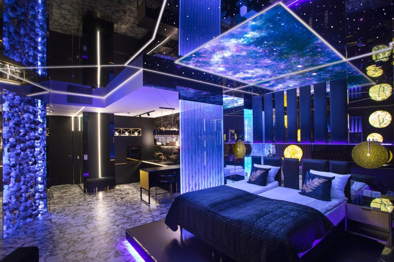 Apartamenty Sky Tower Z Jakuzzi Przy Oknie Vratislav Exteriér fotografie