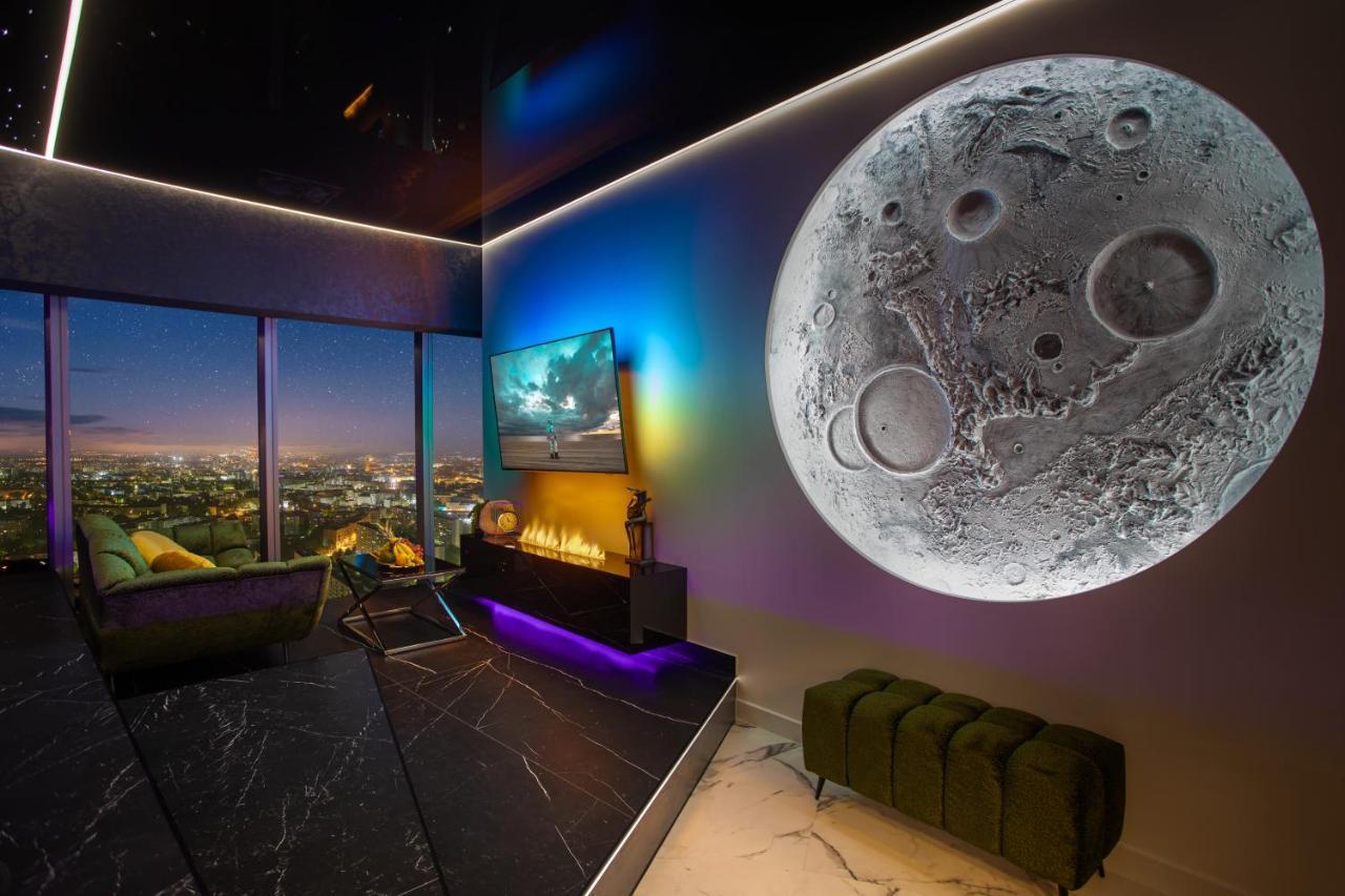 Apartamenty Sky Tower Z Jakuzzi Przy Oknie Vratislav Exteriér fotografie