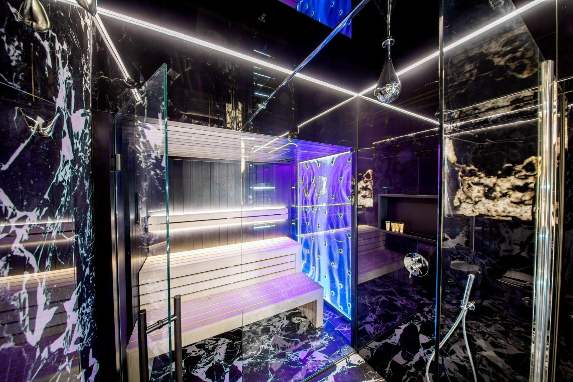Apartamenty Sky Tower Z Jakuzzi Przy Oknie Vratislav Exteriér fotografie